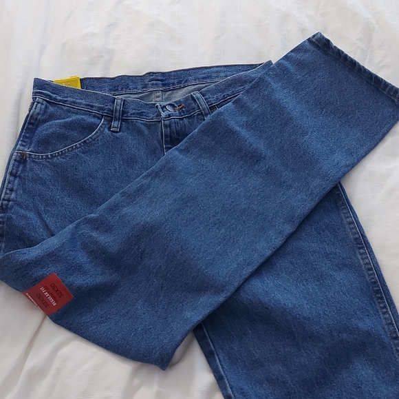 Nwt| Rustler mom jeans - Picture 4 of 5